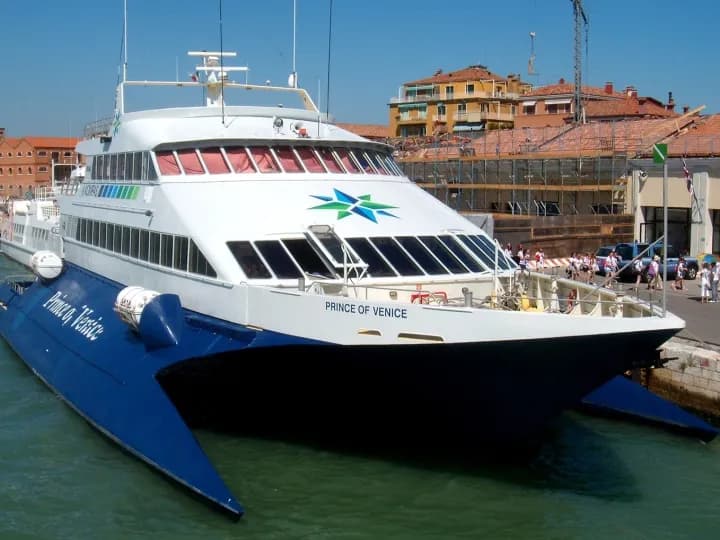 Ile kosztuje prom Chorwacja-Wenecja? Ceny i porady